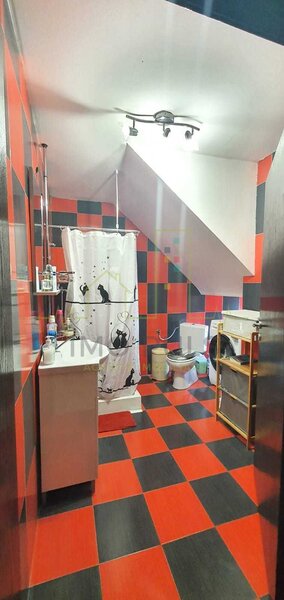 1/2 duplex in Sag cu 4 camere